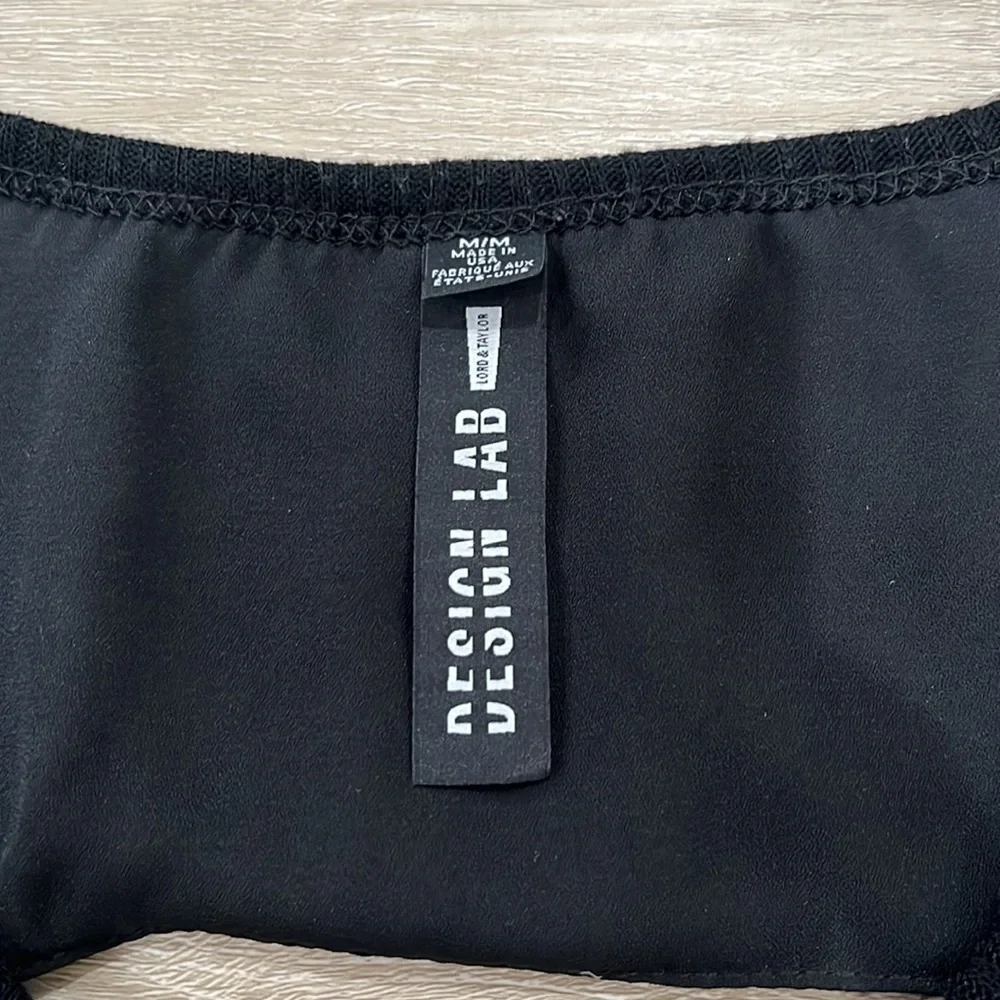 Design Lab Top - Picture 2 of 3